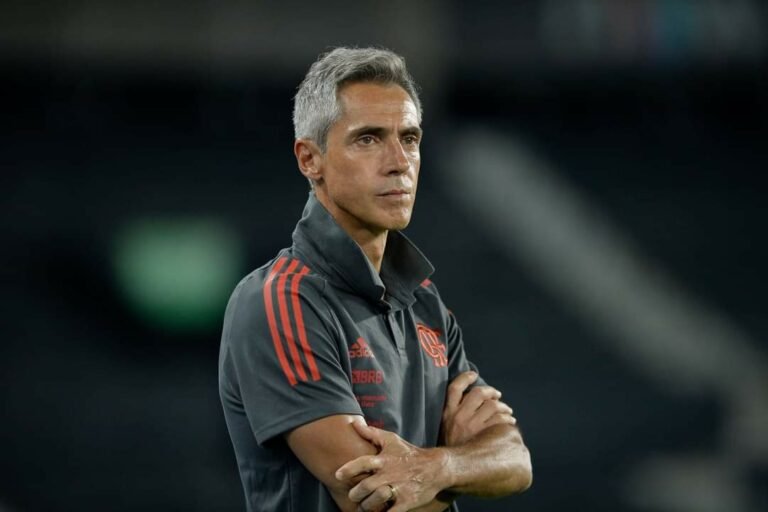 Paulo Sousa, ex-Flamengo, é cotado para assumir a Juventus