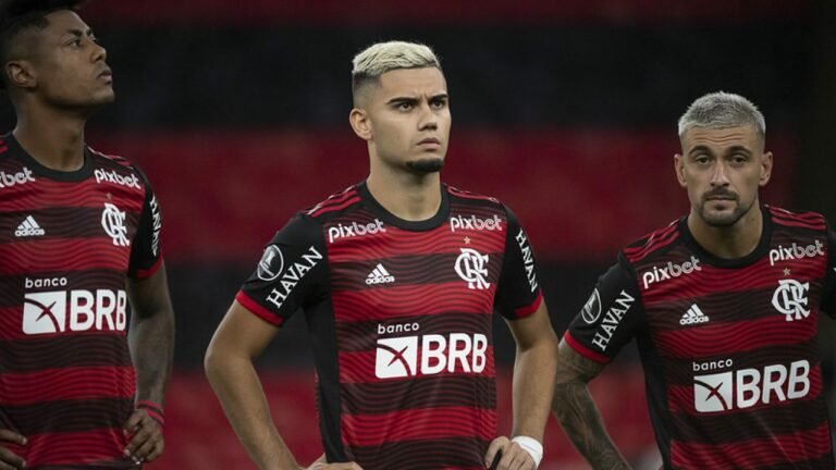 Andreas elogia trabalho de Dorival e revela abatimento de elenco do Flamengo