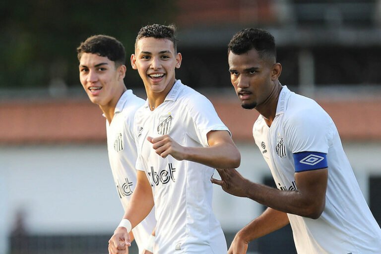 Atacante do Sub-17 do Santos é apontado como grande talento pelo “The Guardian”