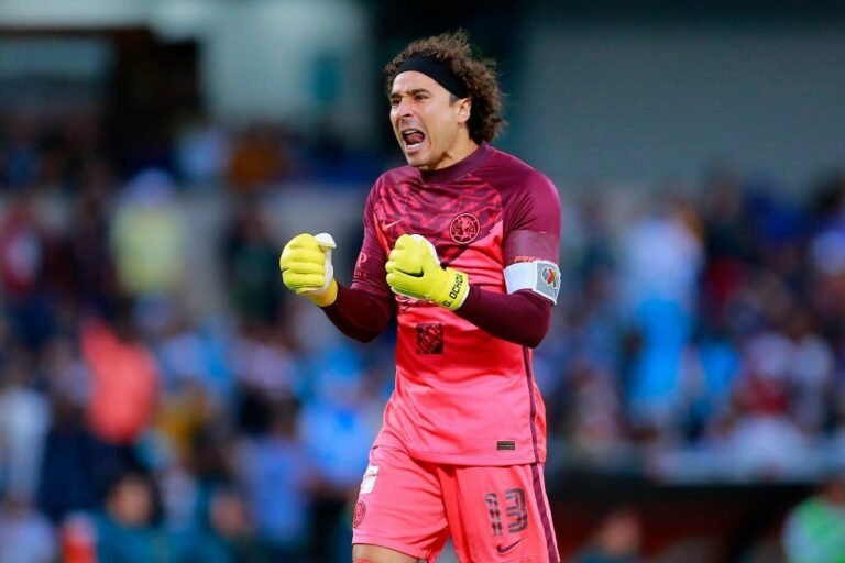 São Paulo monitora Marcelo Grohe e Ochoa