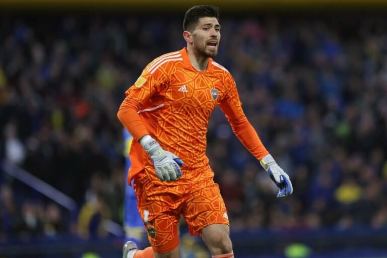 Alvo do Flamengo, Agustín Rossi recusa proposta de renovação do Boca Juniors