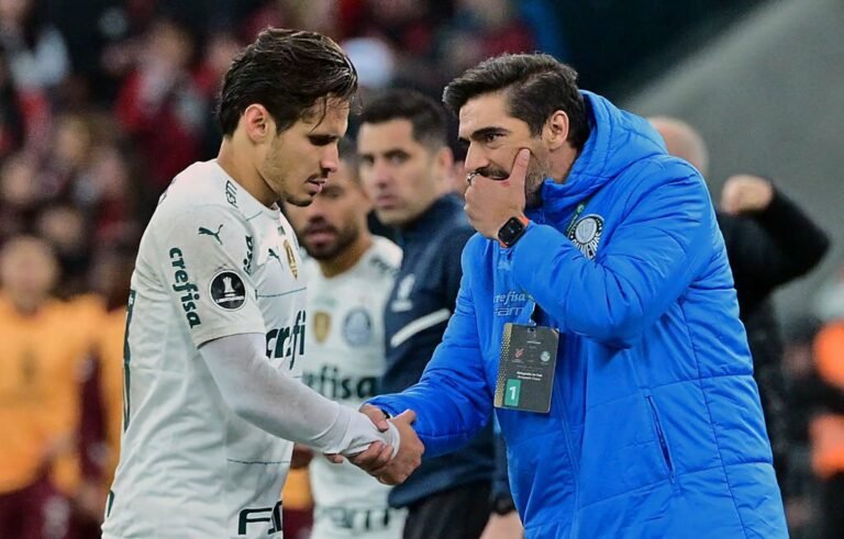 Com lesão no tornozelo, Raphael Veiga pode passar por cirurgia