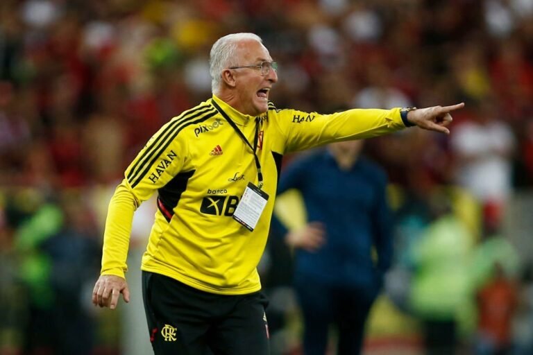 Dorival Júnior tem futuro incerto no Flamengo para 2023