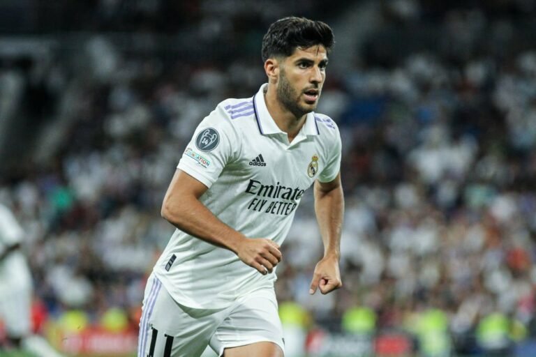 Barcelona monitora e prepara investida por atacante do Real Madrid