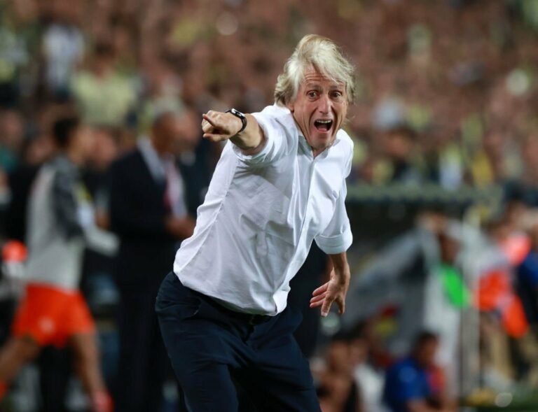 Jorge Jesus pode voltar ao radar do Corinthians