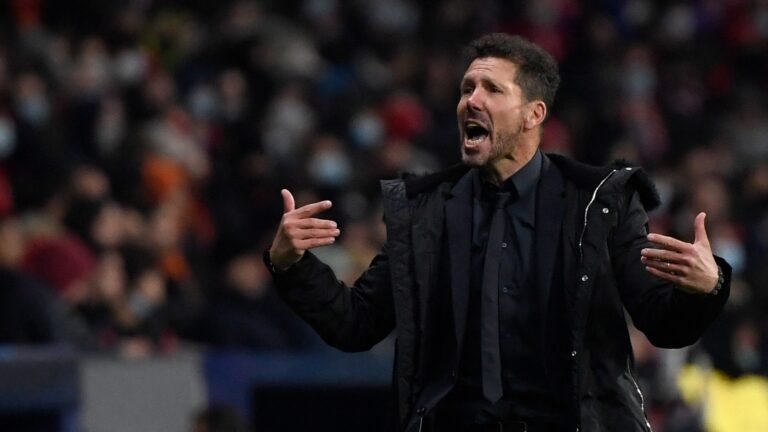 Simeone evita entrar em polêmica ao ser perguntado sobre caso Vinicius Junior
