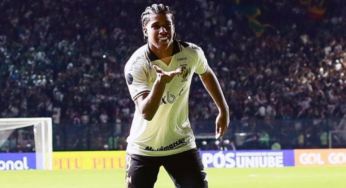Clube da Premier League entra na corrida com Barcelona e monitora Andrey Santos, do Vasco