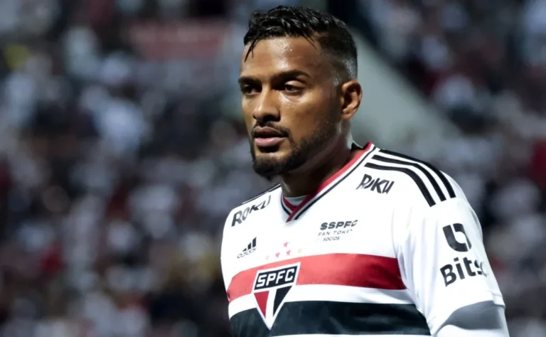 Fluminense pode estar interessado em Reinaldo, do São Paulo