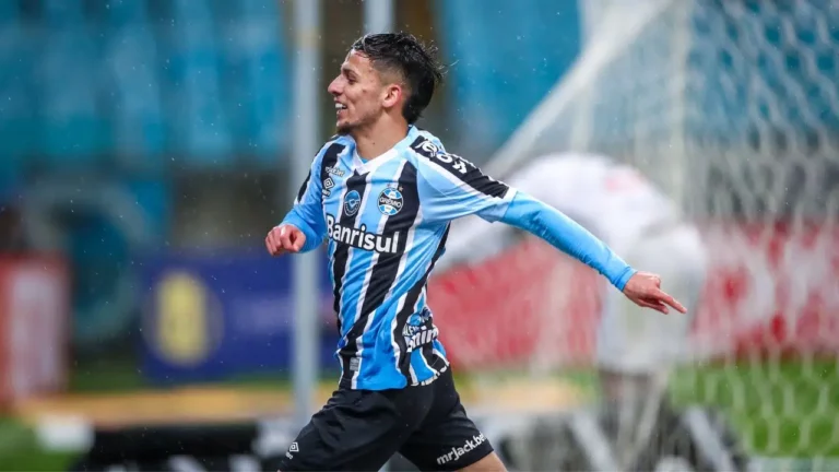 Biel entra na mira de clubes europeus; Grêmio agiliza processo de compra