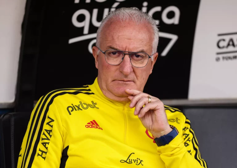 Cotado na Seleção Brasileira, Dorival Júnior quer renovar com Flamengo