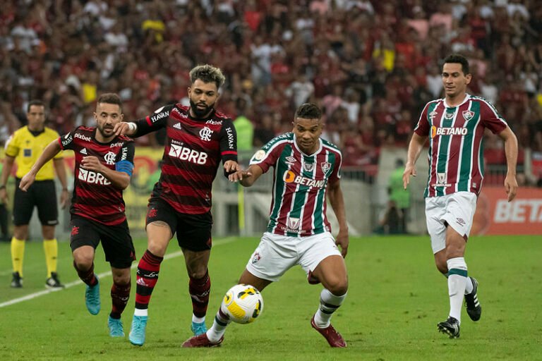 everton-ribeiro-gabigol-flamengo-fluminense-campeonato-brasileiro-2022