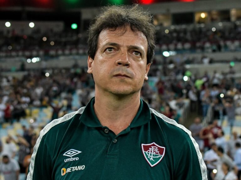 fernando-diniz-comanda-o-fluminense-contra-o-cruzeiro-na-copa-do-brasil-1656025783367_v2_4x3