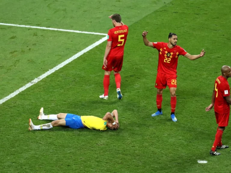 ‘Eu chorava de soluçar’, diz Renato Augusto sobre a partida contra a Bélgica