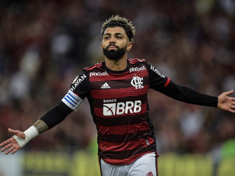 gabigol-comemora-gol-anotado-pelo-flamengo-contra-o-america-mg-1656197585306_v2_4x3