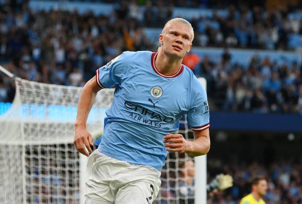 Pai de Haaland revela que filho pretende se “testar em todas as ligas”