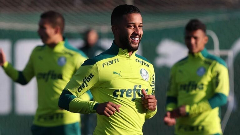 Fluminese mira contratação de três jogadores para 2023; veja nomes