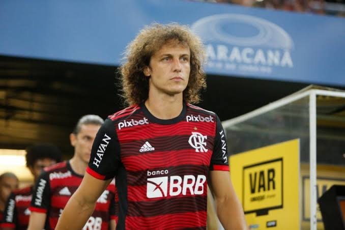 David Luiz quer renovar com Flamengo e conversas devem ser iniciadas