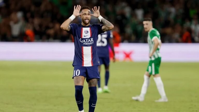 “É só comigo que acontece”, diz Neymar após levar punição por comemoração