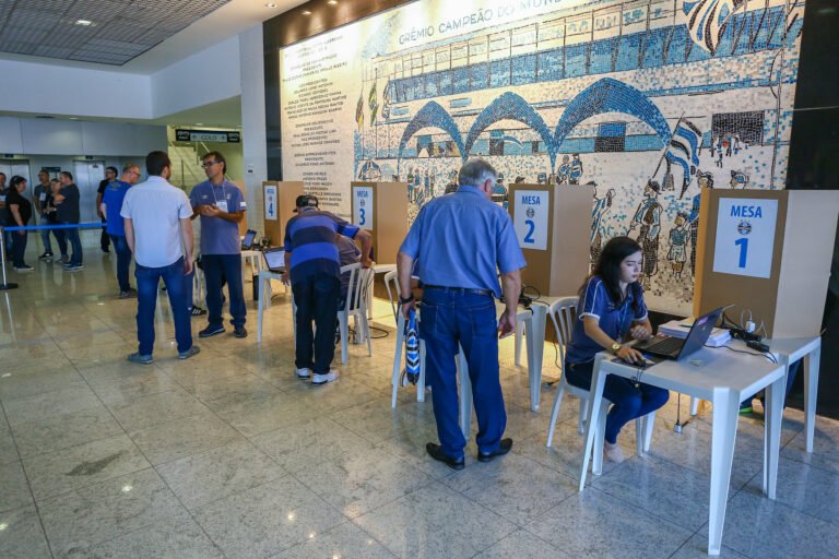 Eleição presidencial do Grêmio deve ter três candidatos