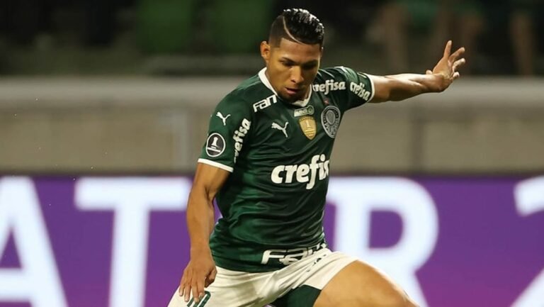 Rony pede concentração do Palmeiras contra o Atlético-MG