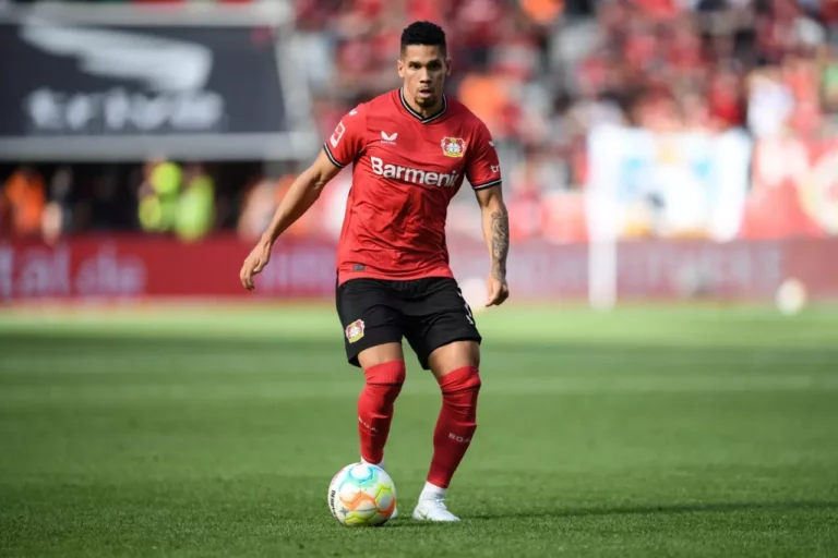 Flamengo consulta situação de Paulinho, revelado pelo Vasco