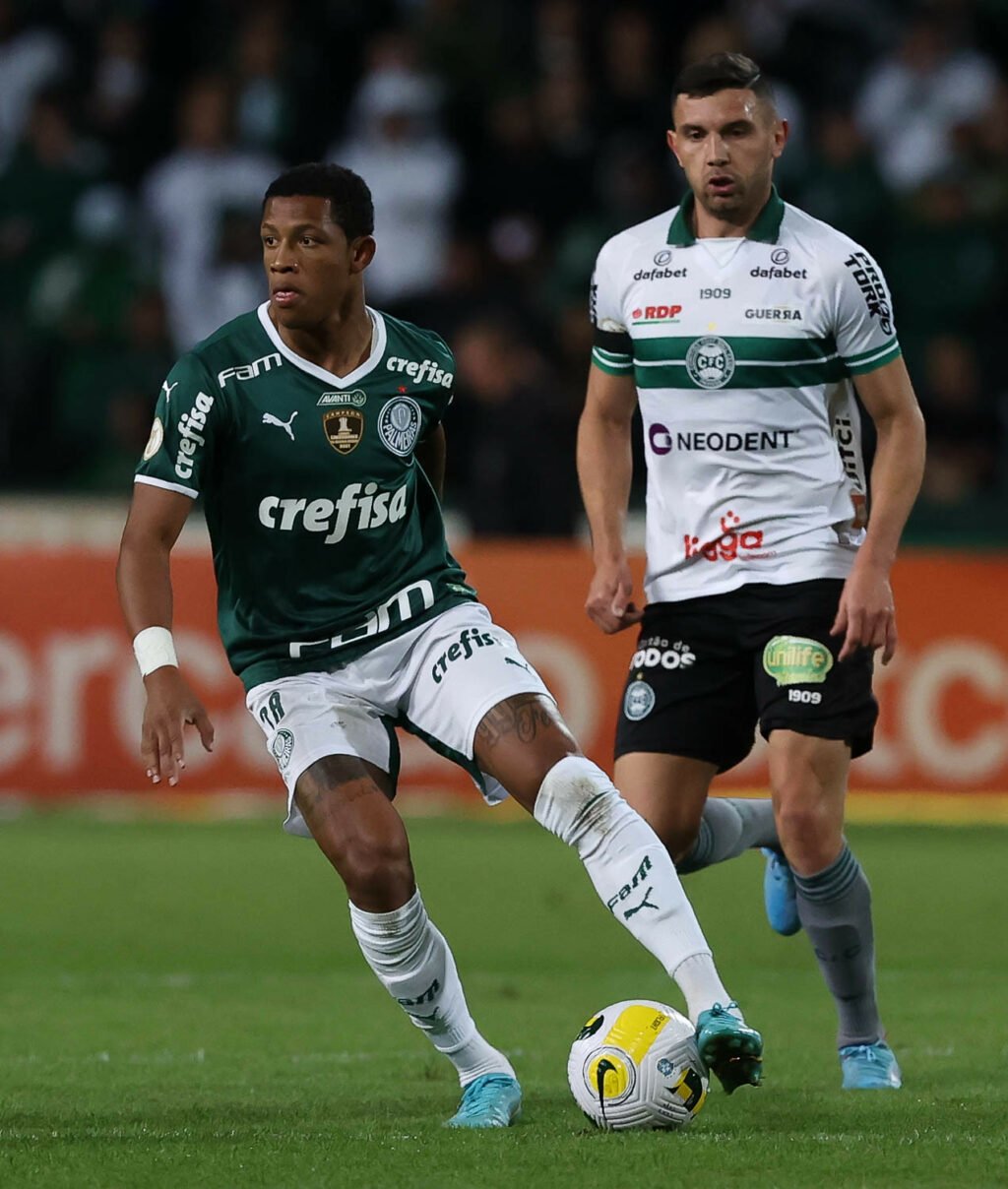 Palmeiras x Coritiba: confira onde assistir o duelo do Brasileirão