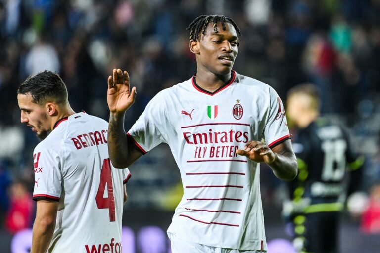 Graham Potter faz elogios a Rafael Leão, e não despista sobre interesse