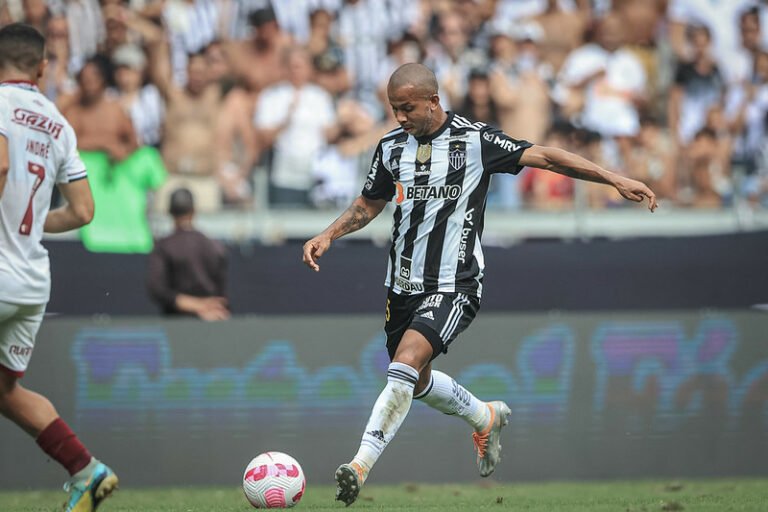 Com os desfalques de Mariano, Keno e Rubens, Atlético divulga lista de relacionados para duelo com o Santos