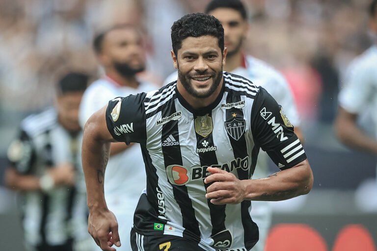 Hulk marca dois e Fluminense se torna maior vítima do atacante no futebol brasileiro