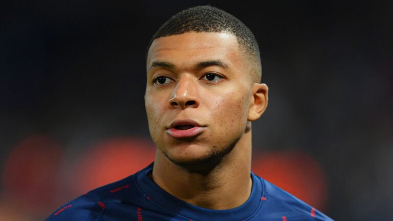 Mbappé é o jogador mais bem pago do mundo, diz portal
