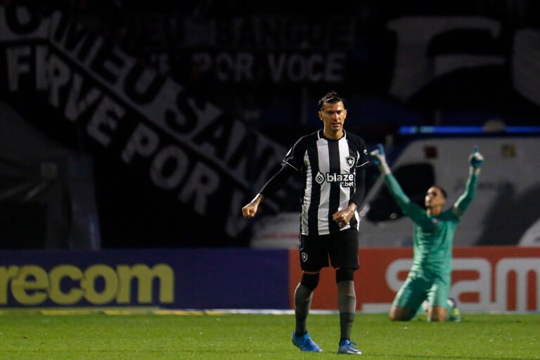 Veja as chances do Botafogo conseguir uma vaga na Libertadores em 2023