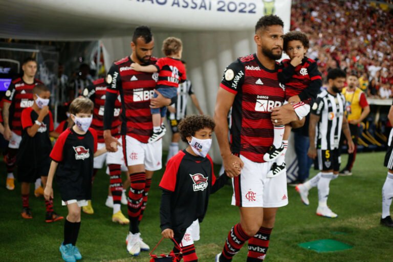 Fabrício Bruno e Pablo mantém 100% de aproveitamento no Flamengo