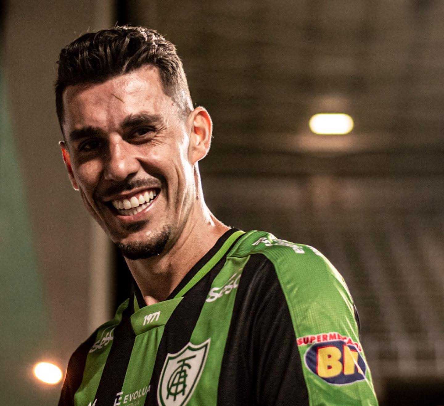 América Mineiro Quer A Permanência De Danilo Avelar Diz Portal Mercado Do Futebol 3663