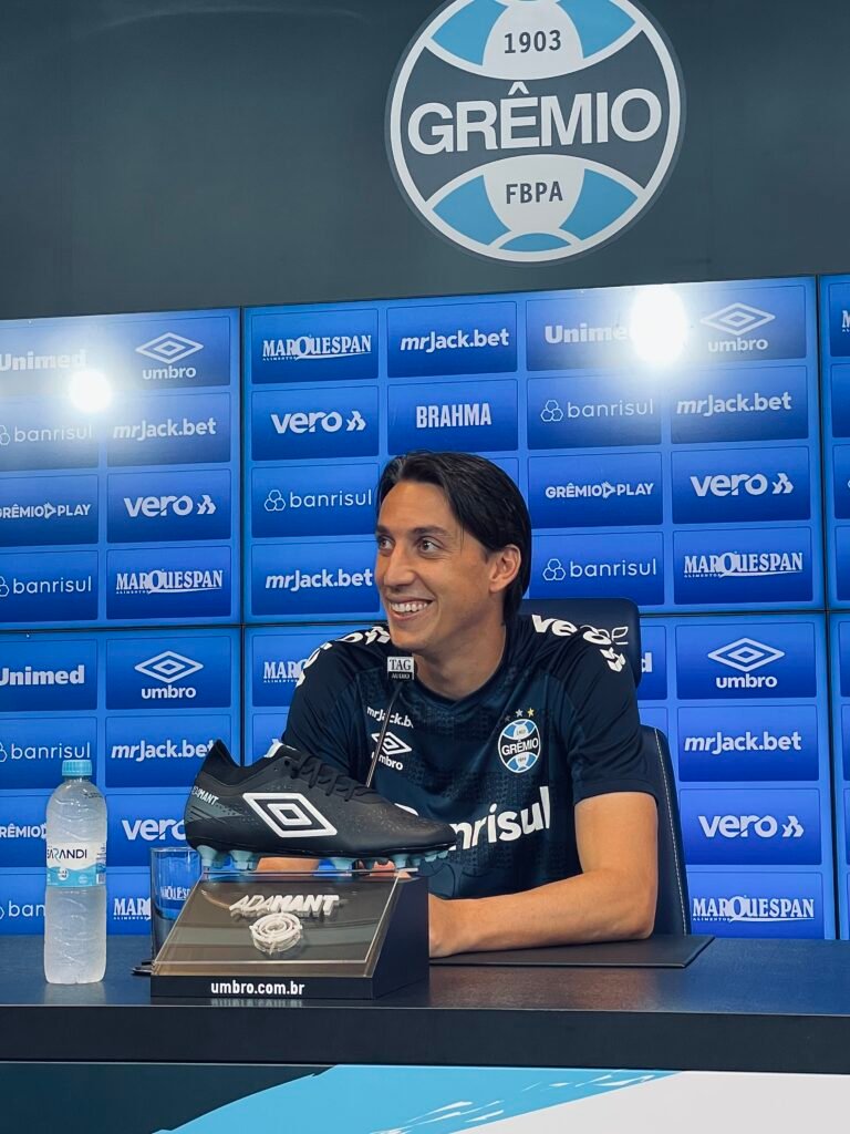 Geromel garante que acesso do Grêmio está bem encaminhado