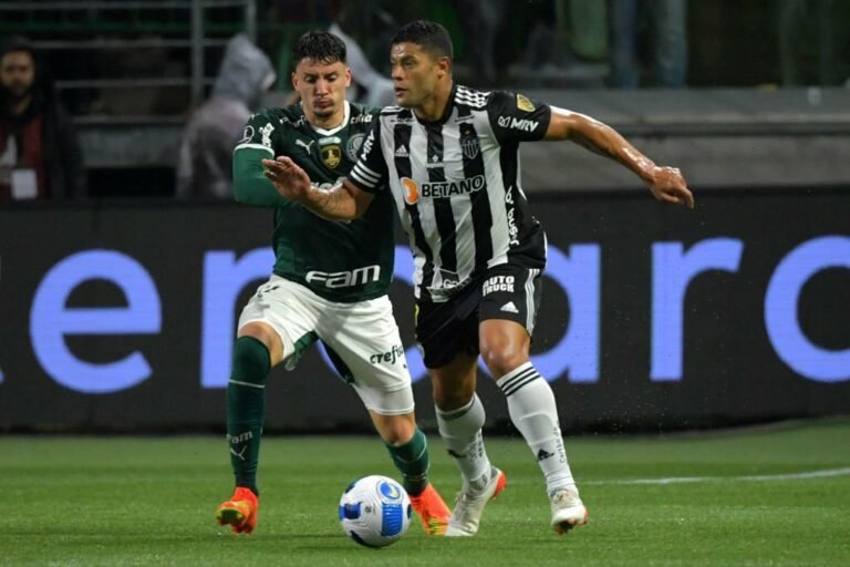 Piquerez escolhe Atlético-MG como clube que jogaria no Brasil, além do Palmeiras, e elogia Hulk