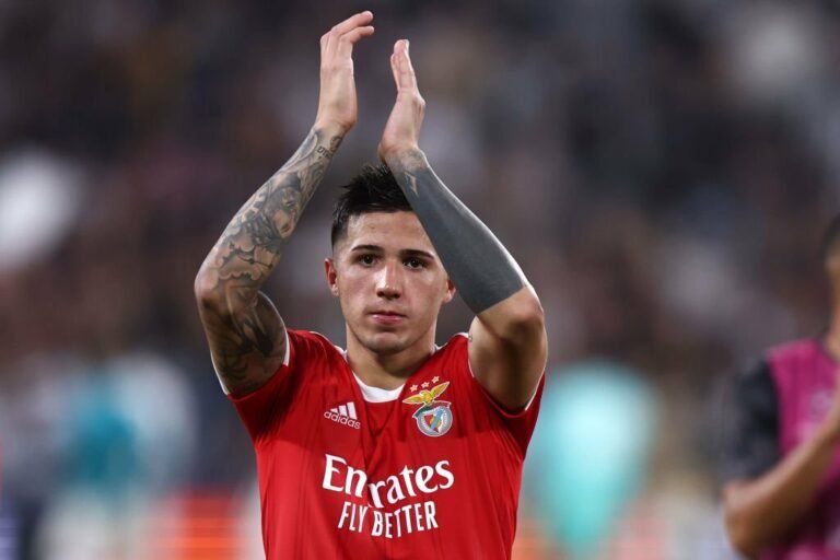Barcelona segue com interesse em Enzo Fernandez e pode fazer proposta em breve