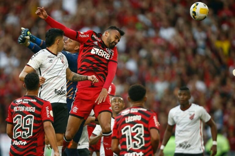 Flamengo e Athletico-PR encaram ‘maldições’ na final da Libertadores; confira
