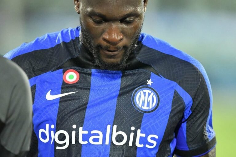 Lukaku tem nova lesão e desfalcará a Inter de Milão