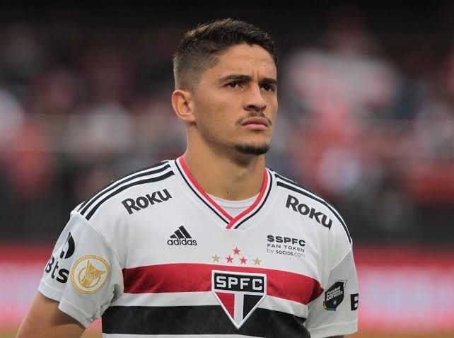 Joia do São Paulo é alvo de clube inglês e pode sair em janeiro