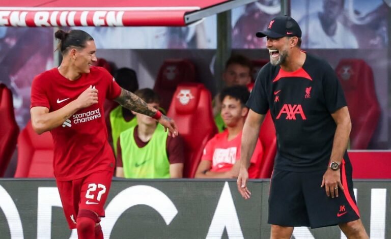 Darwin Nuñez comenta sobre críticas recebidas e instruções de Klopp: “Eu sinceramente não entendo nada quando ele fala nas preleções”