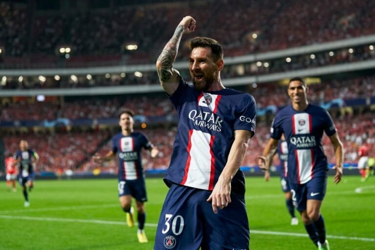 Com gol contra o Benfica, Messi atinge recordes históricos na Champions League
