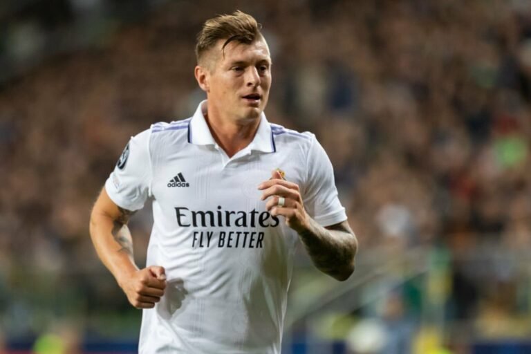 Real Madrid planeja iniciar conversas para renovar com Kroos