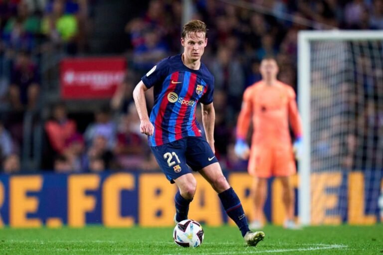 Frenkie de Jong recusa redução salarial e Barcelona estuda possibilidades