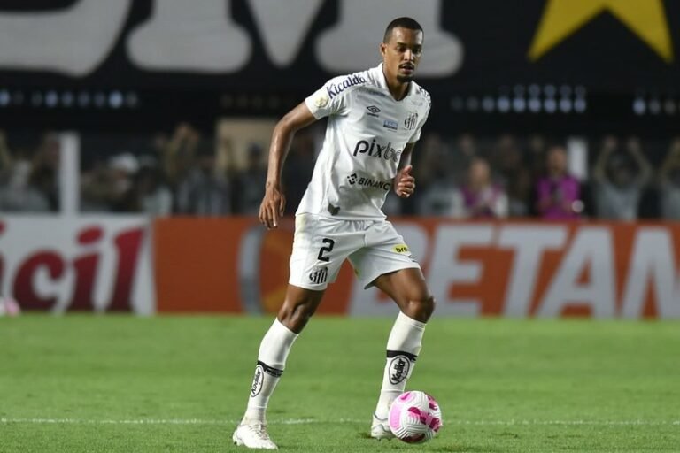 Orlando não terá Luiz Felipe, contra o Flamengo; Angulo pode ser a novidade no ataque