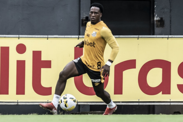 Com mudanças na zaga e no meio, Orlando muda esquema para enfrentar o Flamengo