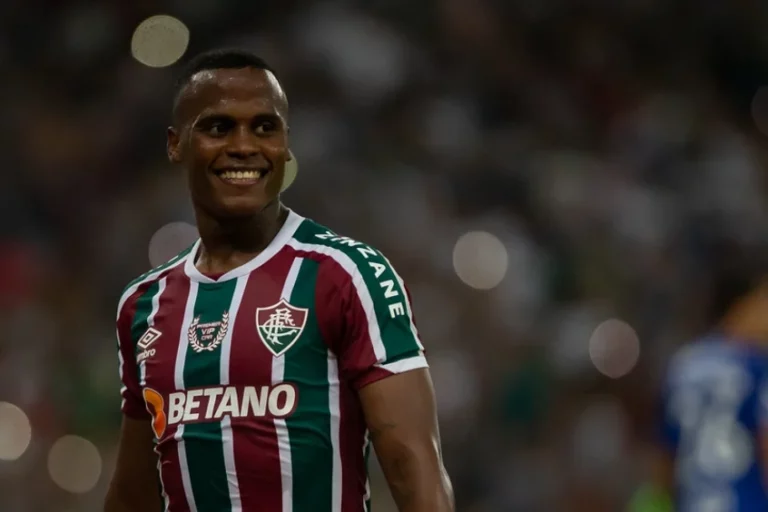 Jhon Arias, do Fluminense, supera marca de Arrascaeta na temporada