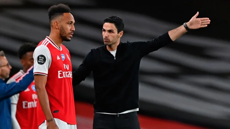 Aubameyang crítica Arteta e diz que o treinador não sabe lidar com grandes jogadores