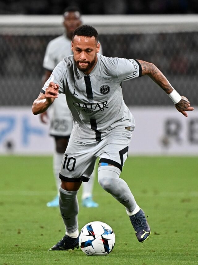 neymar-durante-amistoso-de-pre-temporada-do-psg-contra-o-kawasaki-frontale-no-japao-1658440959622_v2_4x3