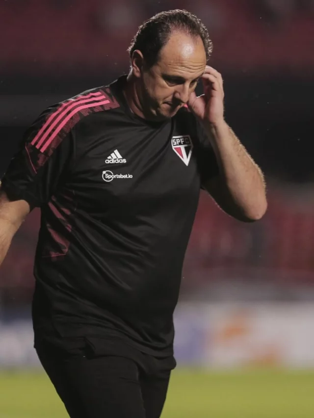 rogerio-ceni-reestreia-no-sao-paulo-contra-o-ceara-pelo-brasileirao-1634253456118_v2_1920x1280.jpg_1720385577