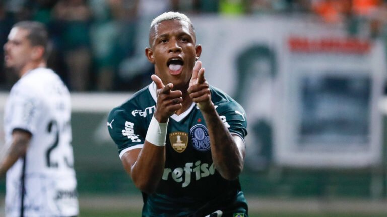 Danilo fala de virada no Palmeiras com Abel Ferreira